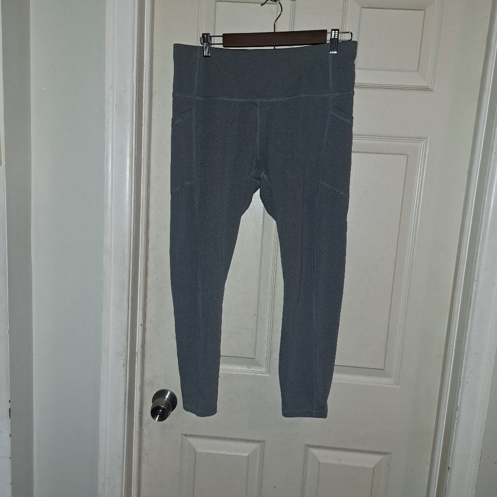 All in motion athletic large Leggings size largewith side pockets